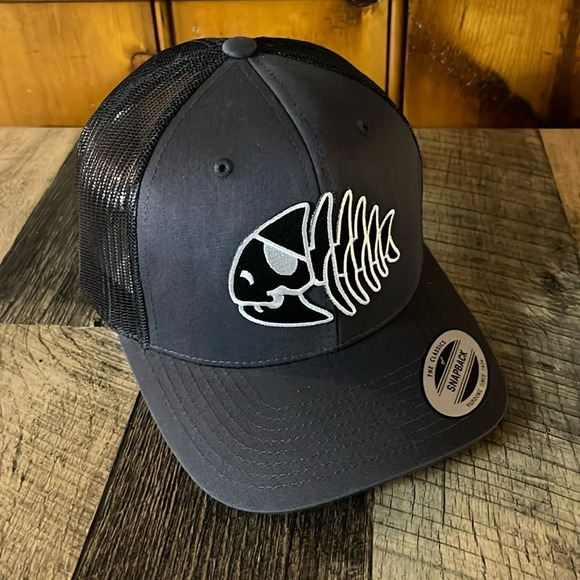 CUSTOM DESIGN FISH BONES FISHING HAT. - Picture 1 of 6